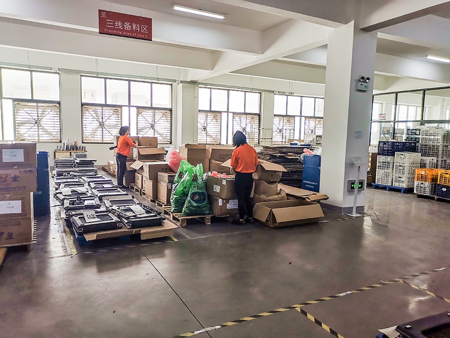 負(fù)壓風(fēng)機(jī),玻璃鋼負(fù)壓風(fēng)機(jī),車間降溫設(shè)備,車間通風(fēng)設(shè)備,廠房降溫設(shè)備,廠房通風(fēng)設(shè)備,廠房降溫,廠房通風(fēng),工業(yè)排氣扇,工業(yè)排風(fēng)扇,防爆負(fù)壓風(fēng)機(jī),環(huán)?？照{(diào),水冷空調(diào),水簾,濕簾