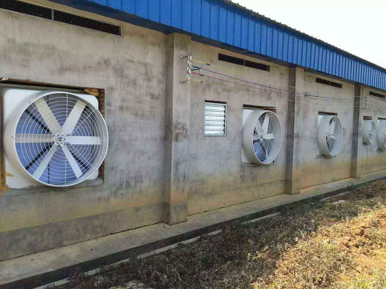 負(fù)壓風(fēng)機(jī),玻璃鋼負(fù)壓風(fēng)機(jī),車間降溫設(shè)備,車間通風(fēng)設(shè)備,廠房降溫設(shè)備,廠房通風(fēng)設(shè)備,廠房降溫,廠房通風(fēng),工業(yè)排氣扇,工業(yè)排風(fēng)扇,防爆負(fù)壓風(fēng)機(jī),環(huán)?？照{(diào),水冷空調(diào),水簾,濕簾